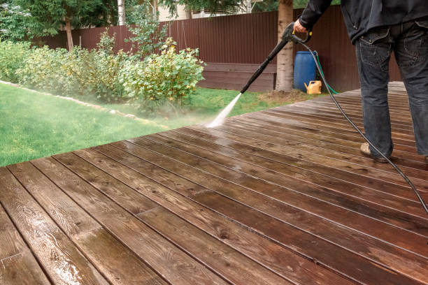  Palm River Clair Mel, FL Pressure Washing Pros